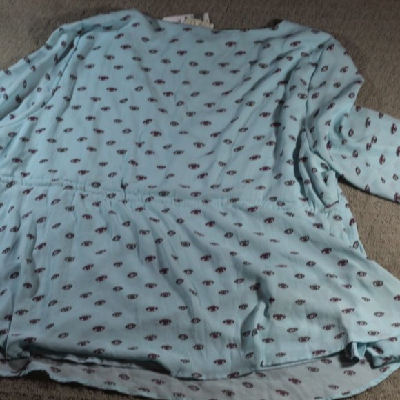 NWT The Pattern Size 3X Flowy Light Blue "Eye" Patterned Blouse - Picture 2 of 7